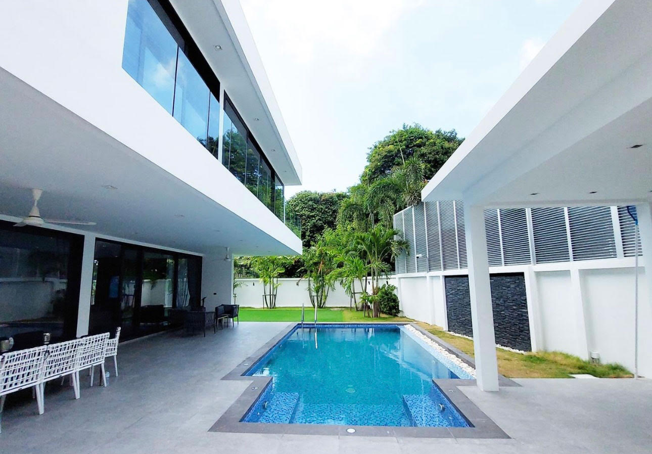 Beautiful Pratumnak Executive Pool Villa (41)