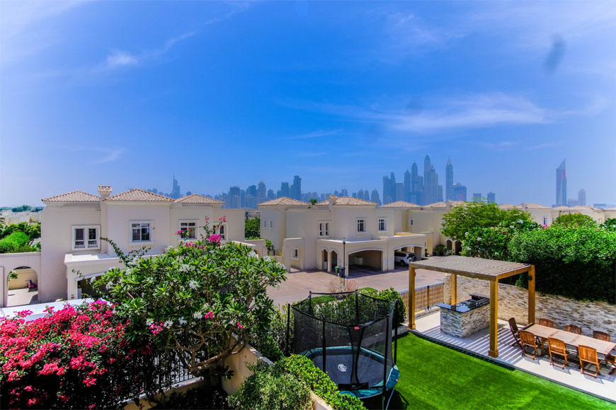 the-lakes-community-dubai